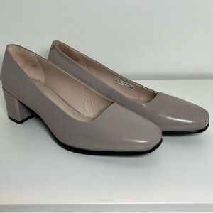 Ecco Shape 35 Squared Women’s Pumps Grey Beige Euro 39 / US 8